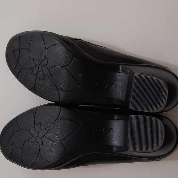 Clarks Soft Leather - Women's Dress Shoes - Size 10M - Picture 10 of 12